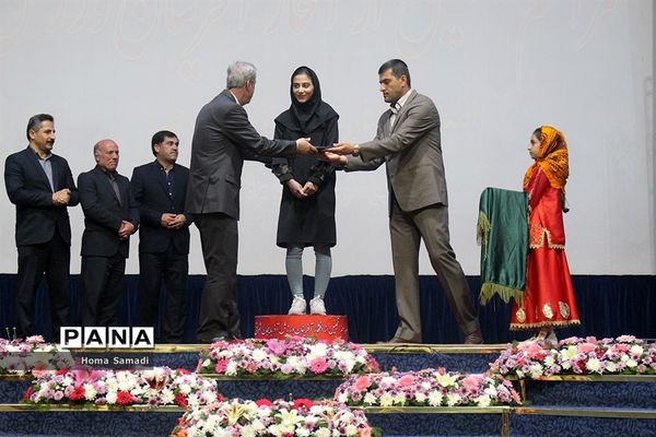 مراسم تجلیل از افتخار آفرینان ورزش آذربایجان شرقی