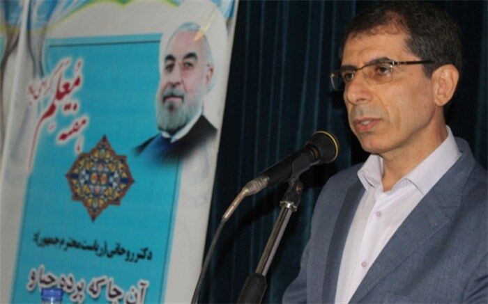 معلمان برتر استانی و منطقه ای آموزش و پرورش استان بوشهر تجلیل شدند