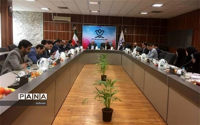 برگزاری جلسه قطب های شش گانه کانون های فرهنگی تربیتی سراسرکشور در کانون شهید مفتح