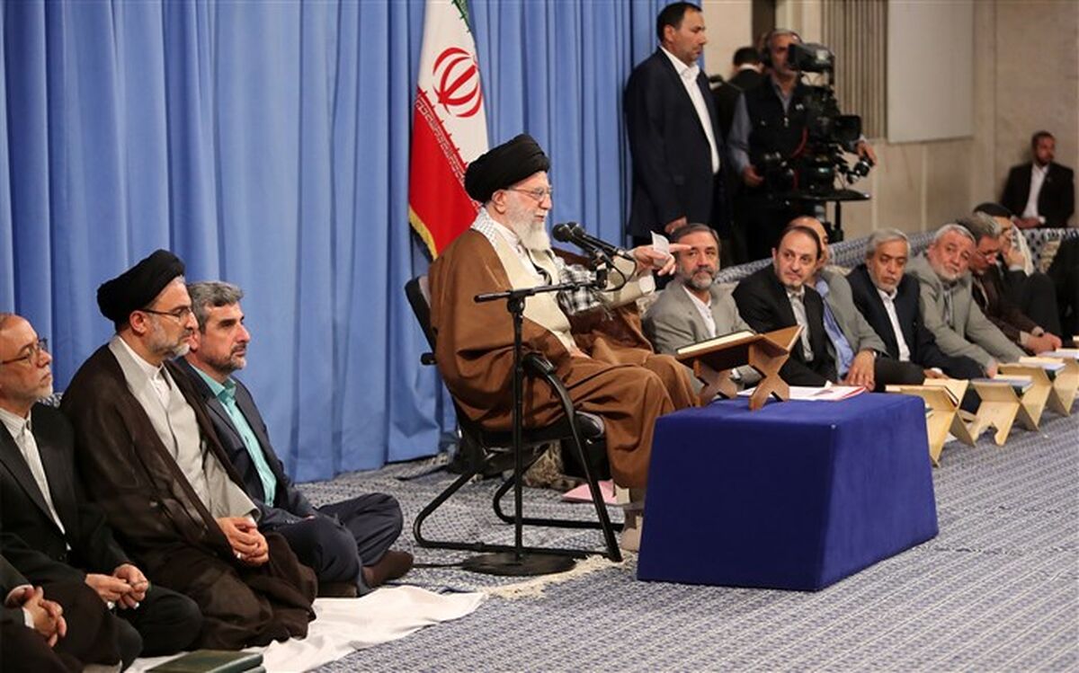 رهبر معظم انقلاب: ملت ایران قدر انقلاب را دانست به استکبار اعتماد نکرد و پیشرفت کرد