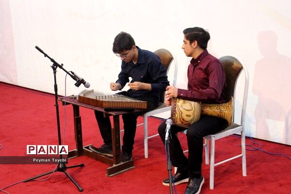 سی و پنجمین برنامه بزرگداشت مقام معلم در شهرستان سمنان