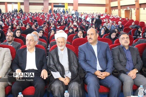 سی و پنجمین برنامه بزرگداشت مقام معلم در شهرستان سمنان