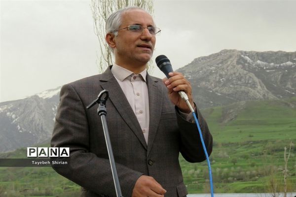 آیین کلنگ‌زنی دبستان مشارکتی داریوش کمالی در روستای یازن رامسر