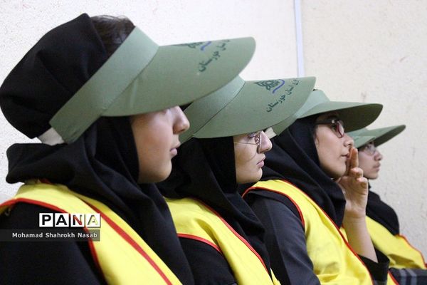 بازدید مربیان و پیشتازان ناحیه 2 اهواز از سازمان دانش‌آموزی خوزستان