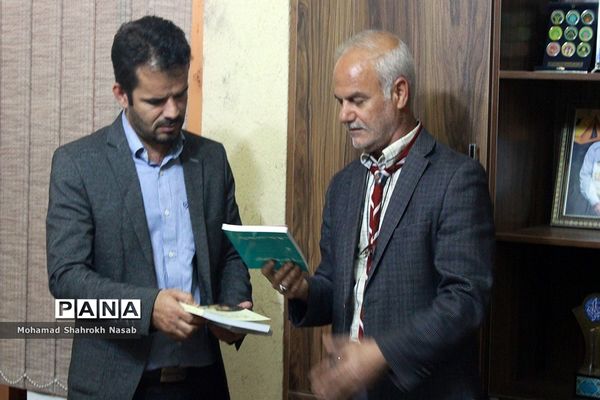 بازدید مربیان و پیشتازان ناحیه 2 اهواز از سازمان دانش‌آموزی خوزستان