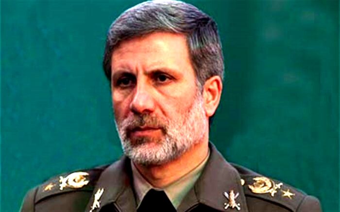 وزیر دفاع: دشمنان با عملیات روانی به دنبال تضعیف خودباوری جوانان هستند