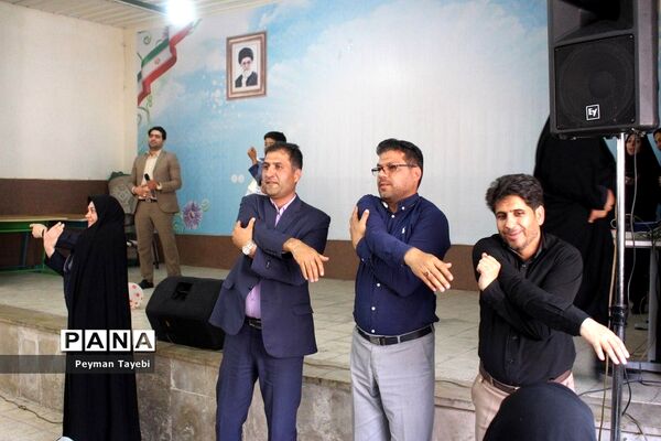 جشنواره سفیران سلامت در دبستان بعثت سمنان