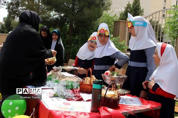 جشنواره سفیران سلامت در دبستان بعثت سمنان