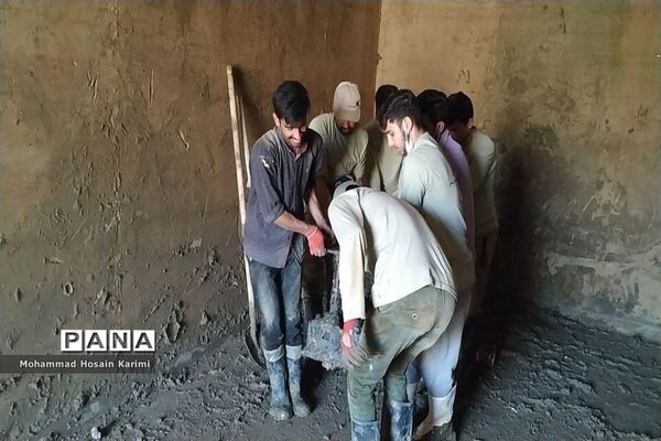 سیل مهربانی امام حسنی ها همراه با دانشجویان فرهنگیان سمنان در لرستان