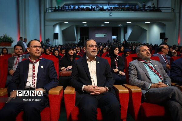 آیین گرامیداشت بیستمین سالروز تاسیس سازمان دانش‌آموزی