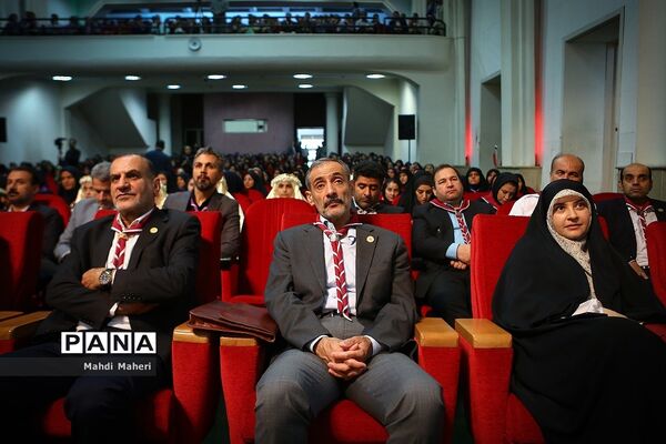 آیین گرامیداشت بیستمین سالروز تاسیس سازمان دانش‌آموزی