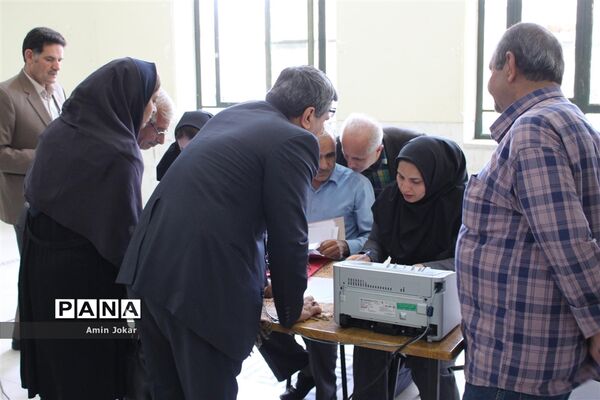 همایش تجلیل از رانندگان برتر  و عوامل اجرایی سرویس مدارس شهر شیراز