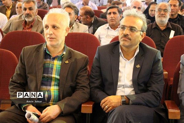 همایش تجلیل از رانندگان برتر  و عوامل اجرایی سرویس مدارس شهر شیراز