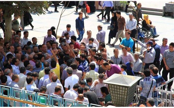 حسن‌پور‌بیگلری، عضو کمیسیون برنامه بودجه:‌ تغییر سایز حباب قیمت‌ها در بازار به دست دلالان است