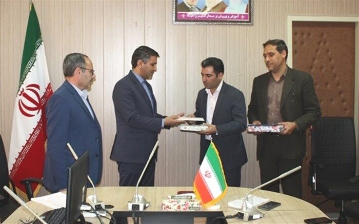آیین تکریم و معارفه مشاور اجرایی مدیر کل آموزش و پرورش استان زنجان برگزار شد
