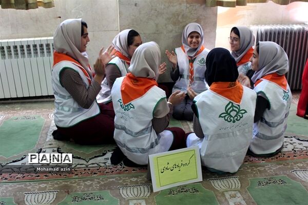بزرگداشت هفته سازمان دانش آموزی