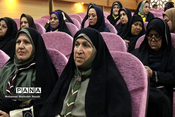 آیین سپاس مربی در ناحیه 3 اهواز