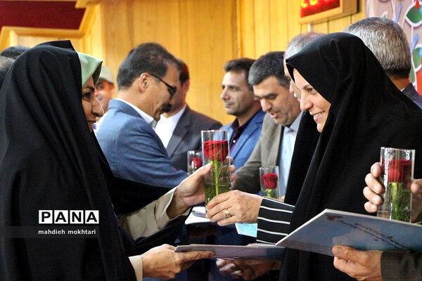 آیین گرامیداشت سالروز تاسیس سازمان دانش‌آموزی