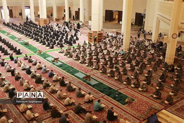 مراسم جزء خوانی قرآن کریم در حرم مطهر شاهچراغ (ع)