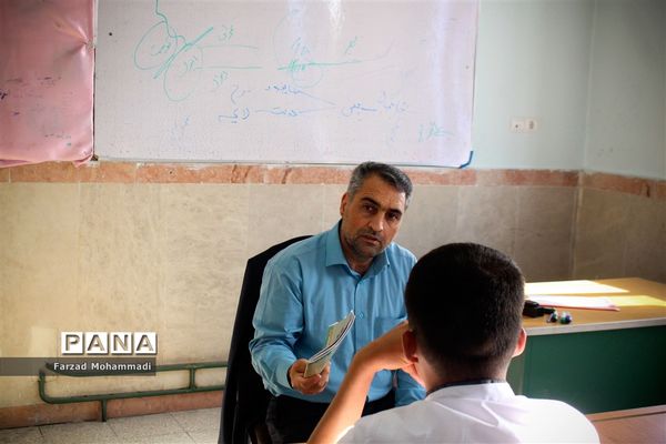 آماده سازی دانش آموزان پایه دوازدهم چهاردانگه  برای کنکور سراسری ۹۸