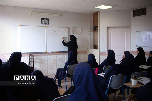 آماده سازی دانش آموزان پایه دوازدهم چهاردانگه  برای کنکور سراسری ۹۸