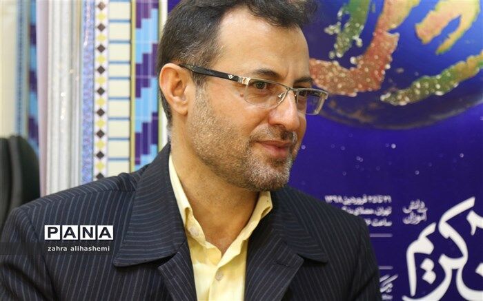 توضیحات رئیس اداره قرآن وزارت آپ درباره قرار گرفتن غرفه‌های آموزش و پرورش در فضای حاشیه‌ای نمایشگاه قرآن