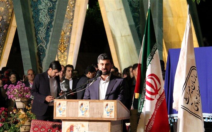 امروز شعرهای خیام تبدیل به گفتمان ادبیات جهانی شده است