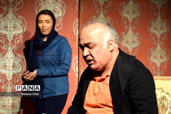 نمایش «همین امشب« در تبریز