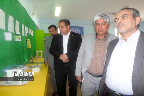 افتتاح نمایشگاه بارش فکری دانش‌آموزان منطقه شبانکاره