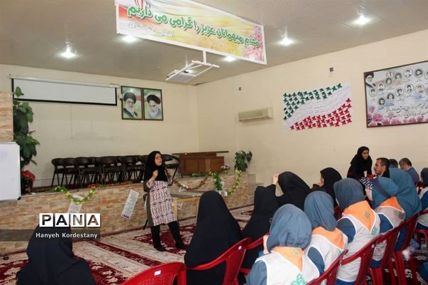 بازدید علمی تفریحی دانش‌آموزان پیشتاز گله‌دار  از مدارس نمونه لارستان