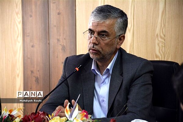 دیدار صمیمی دانش‌آموزان خبرنگار پانا با نماینده مردم تبریز ،اسکو ،آذرشهر در مجلس شورای اسلامی