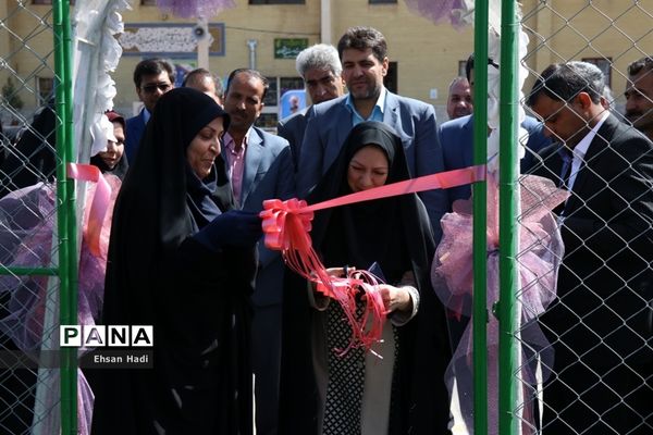 افتتاح اولین زمین چمن مصنوعی آموزش پروش خراسان رضوی ویژه دانش‌آموزان دختر