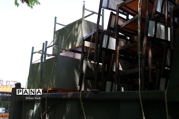 مراسم توزیع اقلام ویژه مدارس حاشیه شهر در قالب کاروان امید