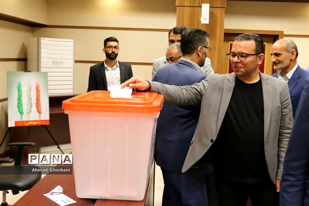 انتخابات هیات رئیسه شورای روابط عمومی شهرستان ساری