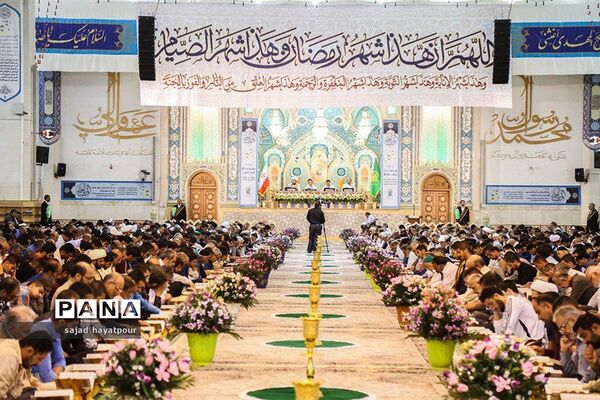 مراسم ترتیل خوانی عمومی قرآن  در حرم حضرت فاطمه معصومه (س)