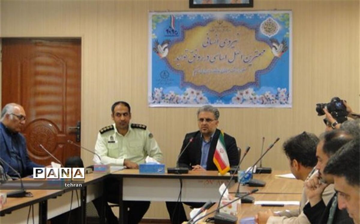 کارشناس آیین نامه معافیت تحصیلی  نیروی انتظامی منطقه 15: مبنای معافیت تحصیلی تاریخ فارغ التحصیلی است