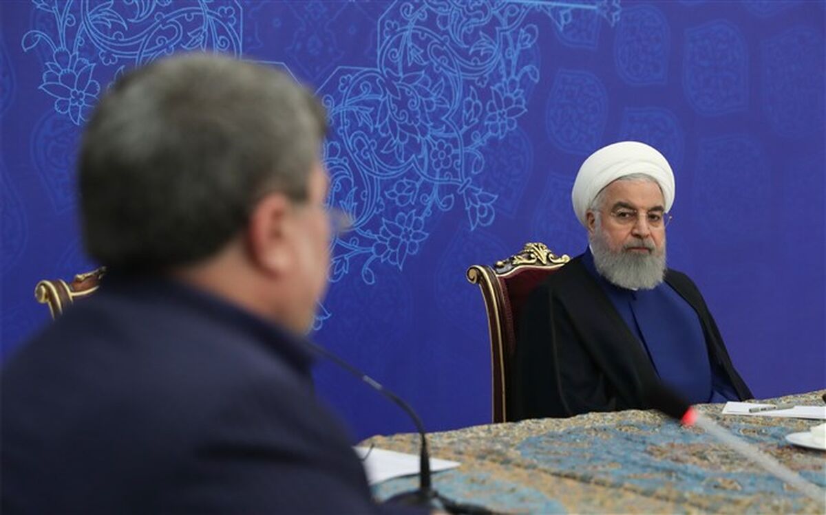 همه نیروهای انقلاب متحد باشند و دست در دست یکدیگر بدهند