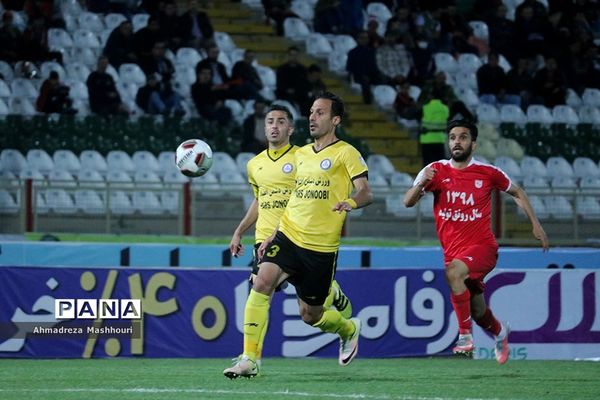 دیدار دو تیم تراکتور سازی تبریز و پارس جنوبی جم