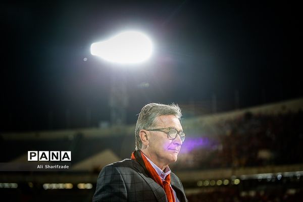 دیدار تیم‌های پرسپولیس و ماشین سازی تبریز