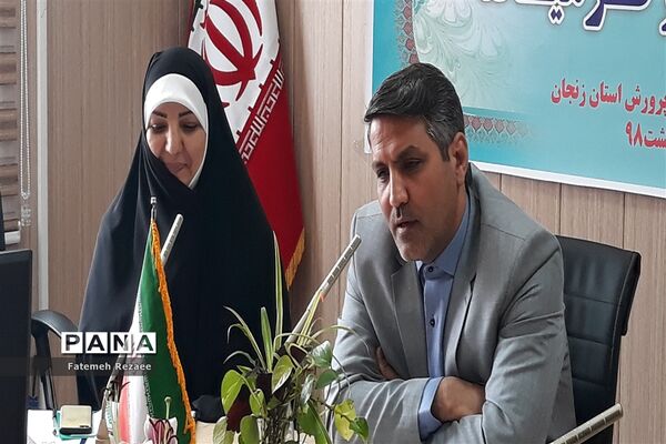 نشست مدیرکل آموزش و پرورش استان زنجان با بانوان توانمند و فرهیخته