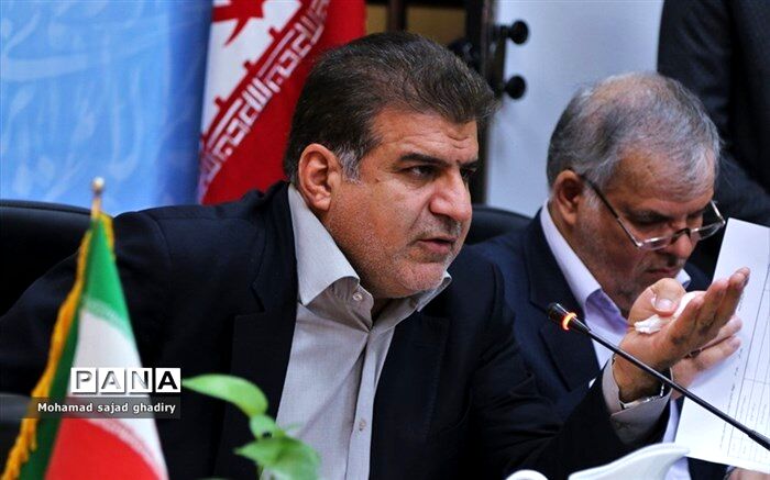 فولادوند تشریح کرد: اقدامات آموزش و پرورش شهر تهران در استان‌‌های سیل‌زده لرستان و خوزستان