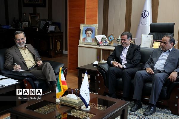 دیدار وزیر آموزش و پرورش با جمعی از نمایندگان مجلس