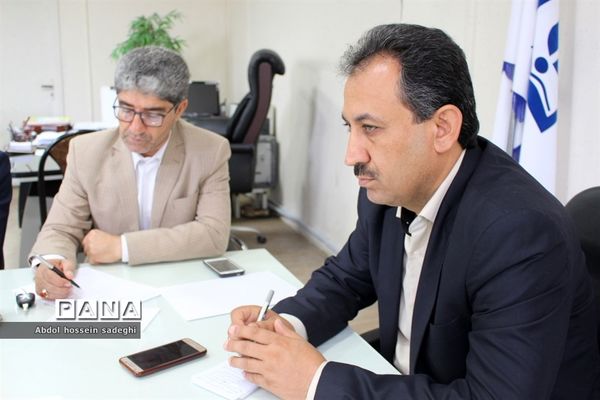 جلسه کار گروه استانی لباس فرم دانش آموزی استان بوشهر