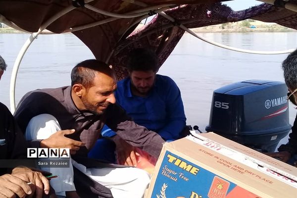 ارسال و توزیع کمک‌های کارشناس مسئول اموربانوان آموزش و پرورش خوزستان