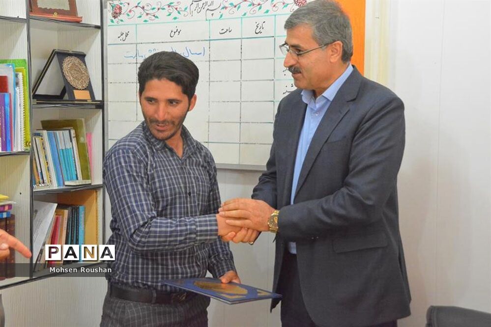 تقدیر مدیرکل آموزش و پرورش استان بوشهر از همکاران اداره اطلاع رسانی و روابط عمومی آموزش و پرورش استان