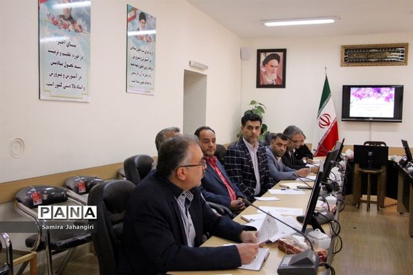 اولین جلسه کارگروه طرح ساماندهی‌‌، نظارت و مدیریت برتهیه و توزیع لباس فرم دانش‌آموزان