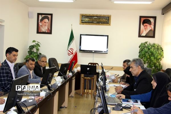 اولین جلسه کارگروه طرح ساماندهی‌‌، نظارت و مدیریت برتهیه و توزیع لباس فرم دانش‌آموزان