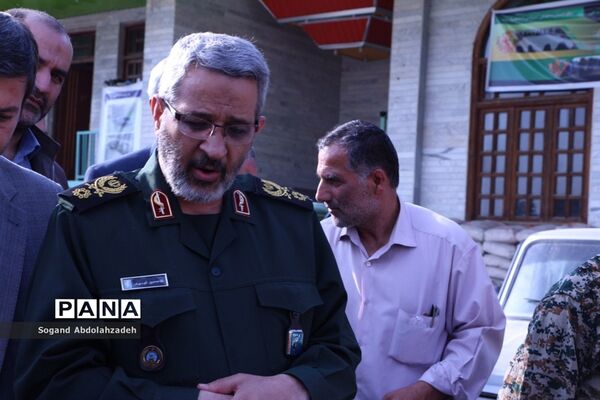 بازدید معاون وزیر کشور  و فرمانده سازمان بسیج مستضعفین کشور ازمناطق‌سیل‌زده سیمرغ
