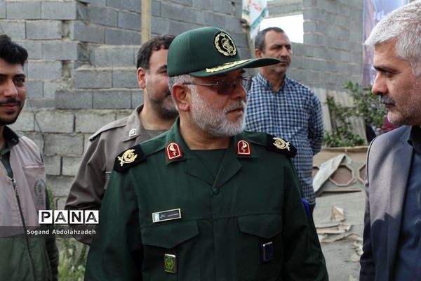 بازدید معاون وزیر کشور  و فرمانده سازمان بسیج مستضعفین کشور ازمناطق‌سیل‌زده سیمرغ