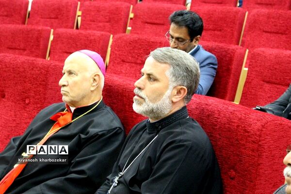 نشست آیین روزه‌داری و فرهنگ اقوام و ادیان آذربایجان غربی